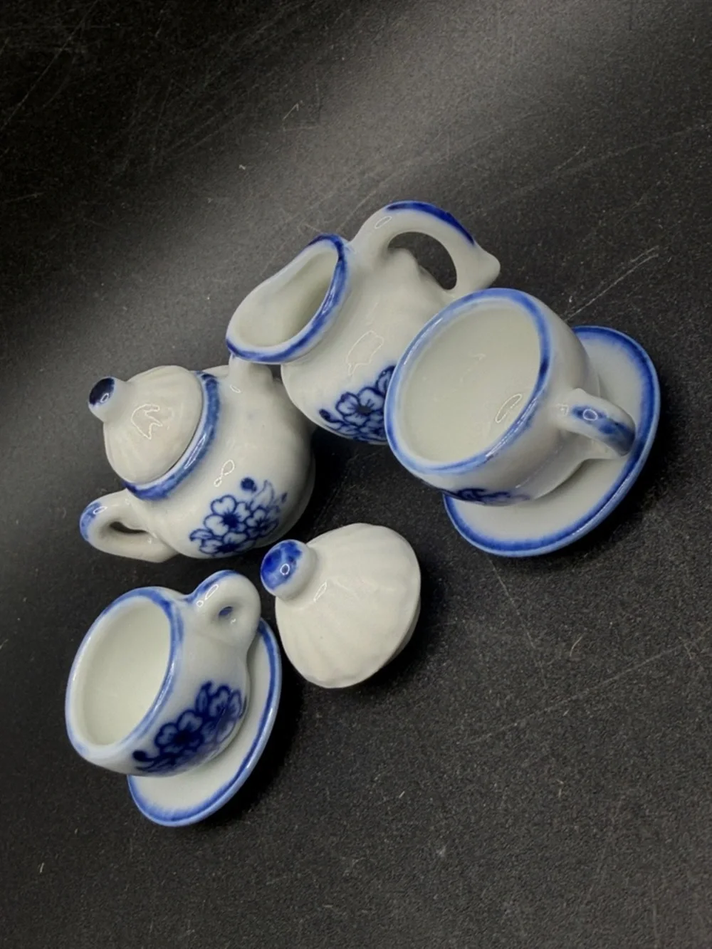 Vintage Miniature Mini Dollhouse Blue  White Porcelain Tea Set Accessories Cups+